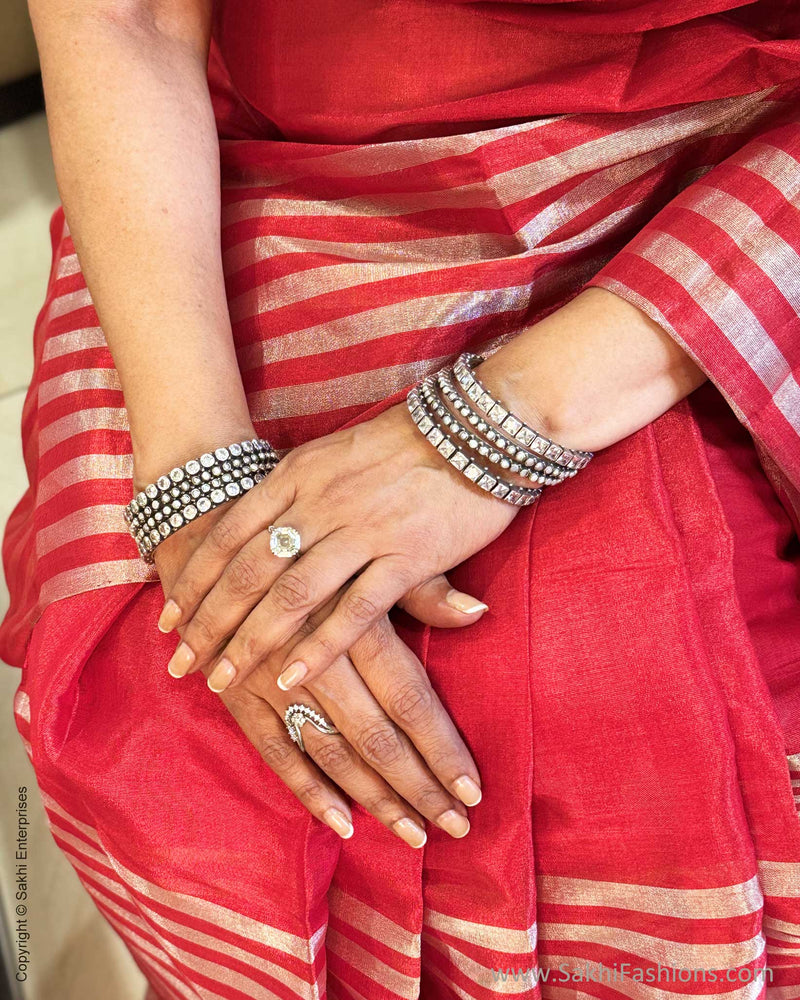 EE-Y04357 Red Silver Tissue Sari