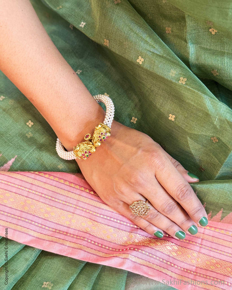 EE-Y05629 Green Seq Sari