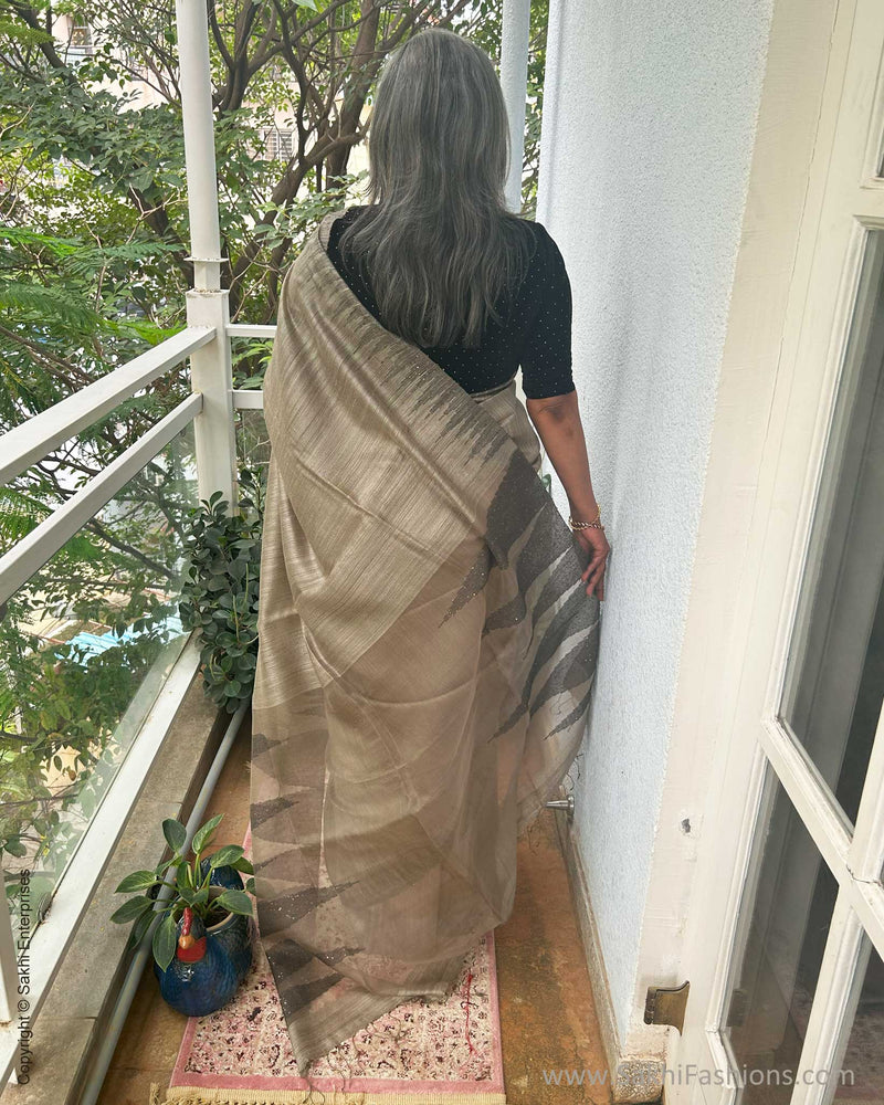 EE-Y05610 Beige Seq Sari