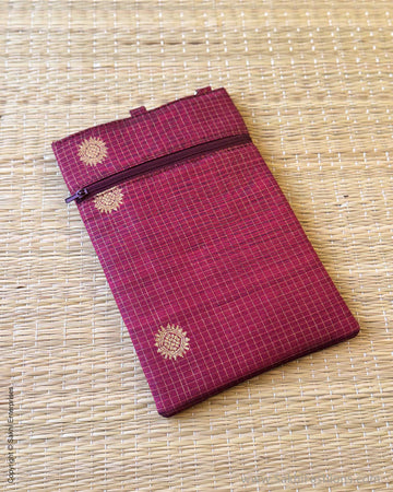 AC-Y06383 Kanchi Mobile Pouch