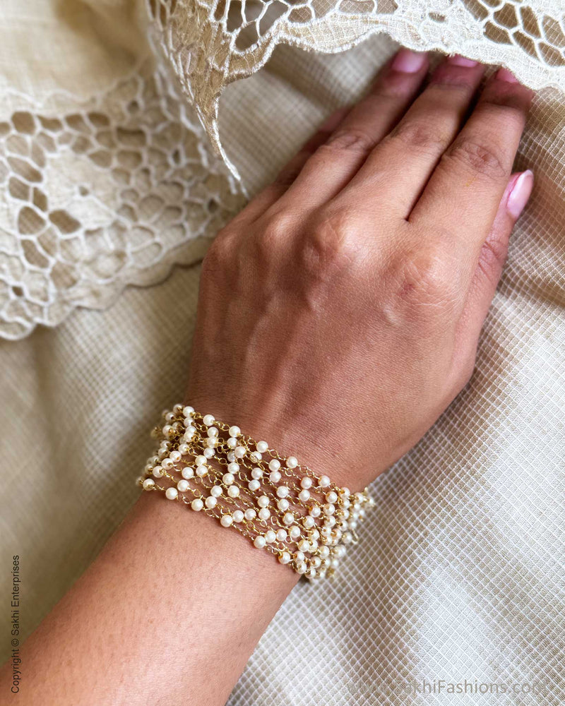 AJ-Y07064 Statement  Bracelet