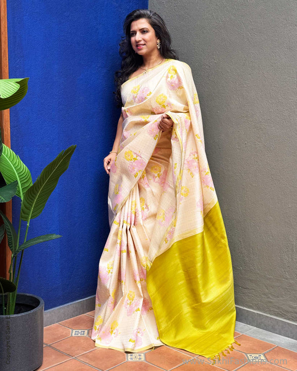 EE-Y06988 Floral Kanchi Silk Sari