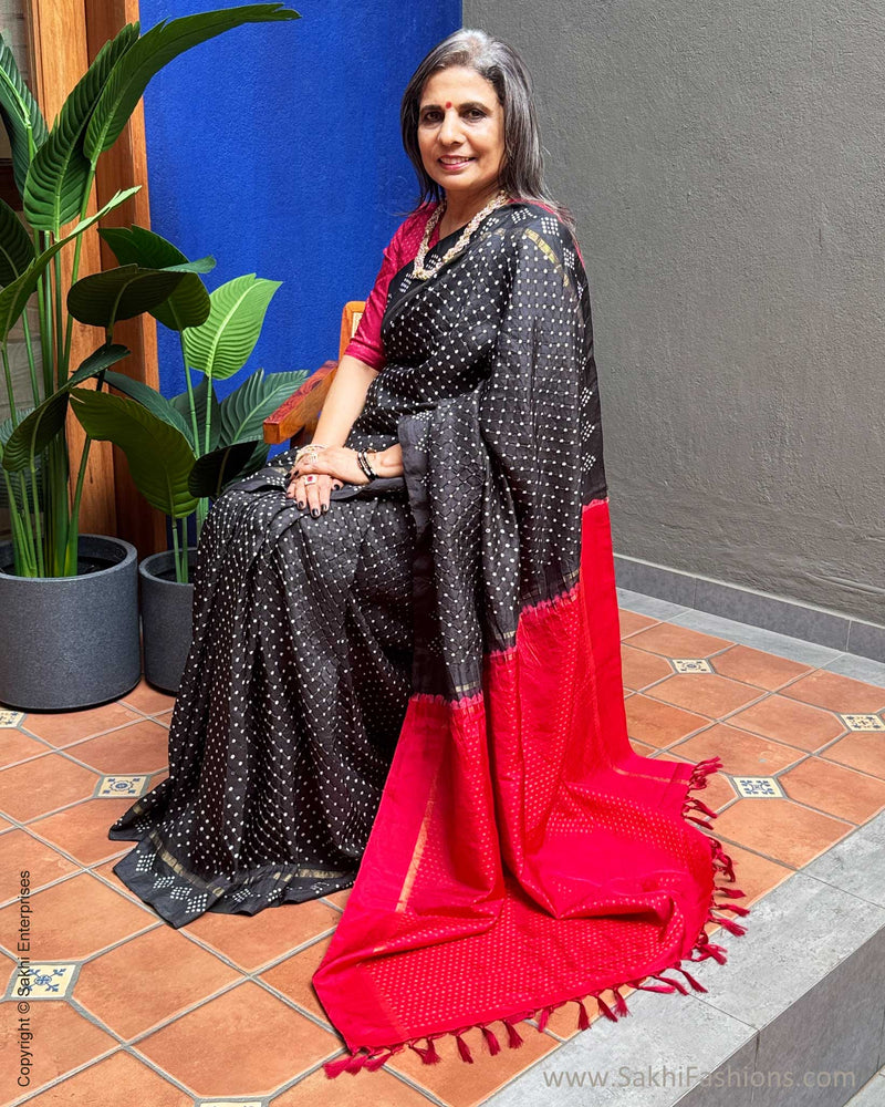 EE-Y06476 Bandhini black red Kanchi