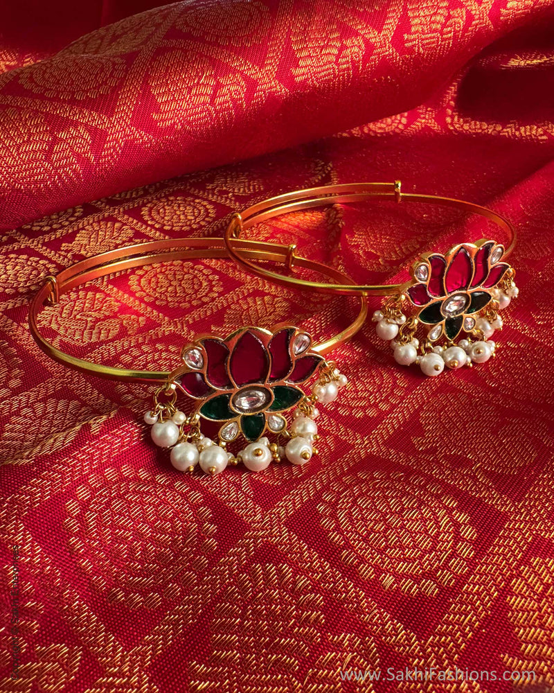 AJ-Y10096 Statement Bangles set