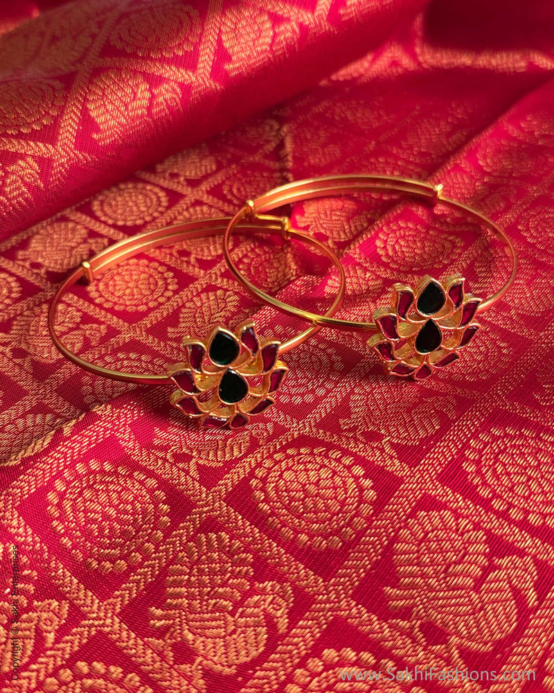 AJ-Y10095 Statement Bangles set
