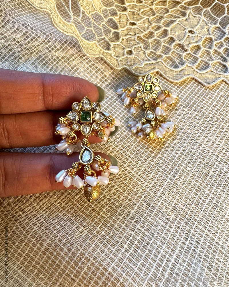 AJ-Y10784 Guttapusulu Black Thread