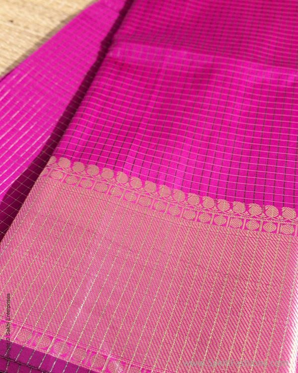 DP-Y09697 Pink Check Saree