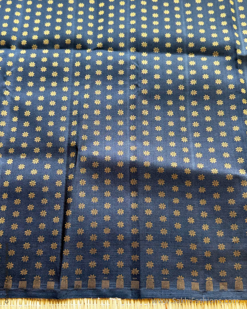 BL-Y10352 Black Kanchi Blouse