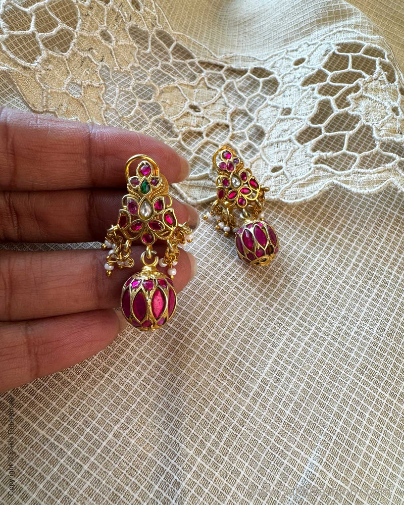 AJ-Y11430 Gold Earring