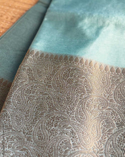 DP-X16079 Mint Sari