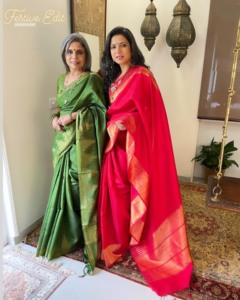 EE-W09179 Red rawsilk sari