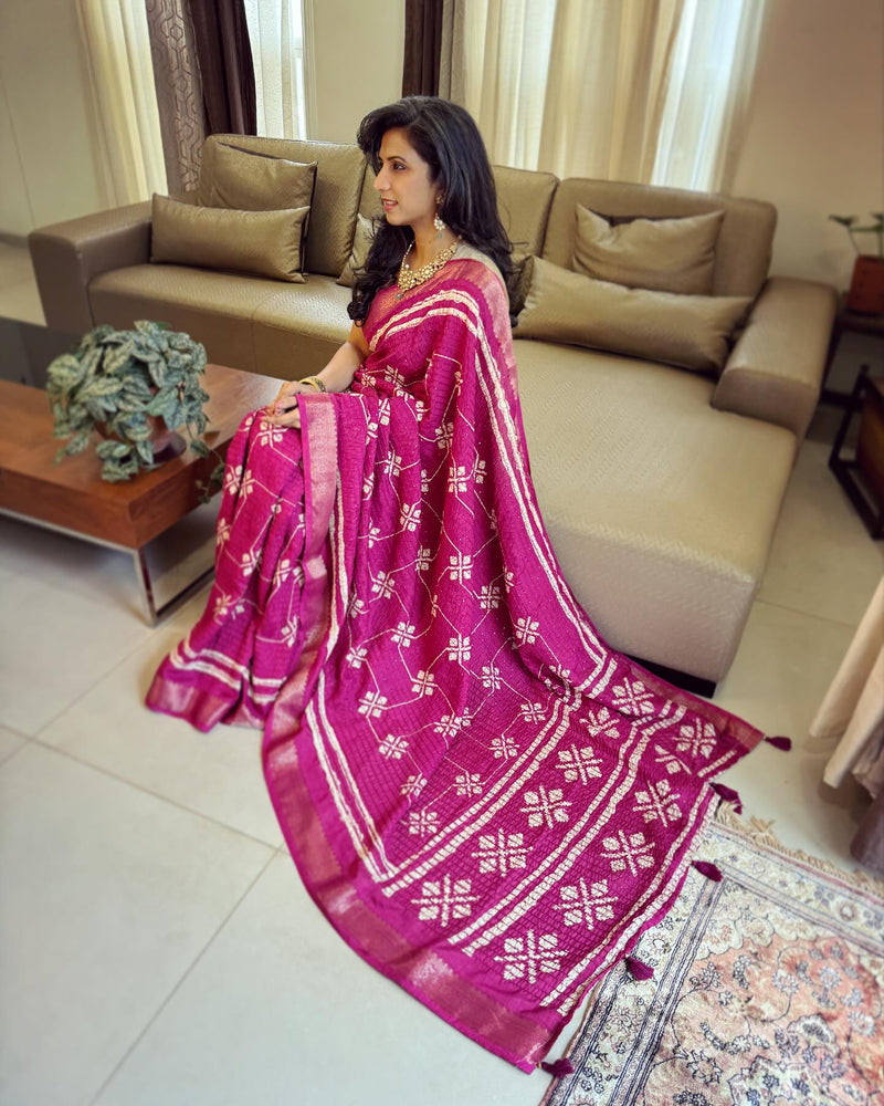 EE-W06353 Pink embroidered sari