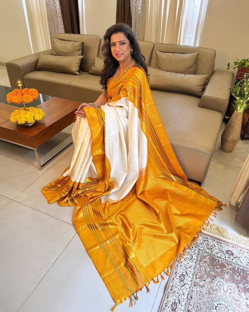 EE-X04803 Cream Kanjeevaarm silk sari