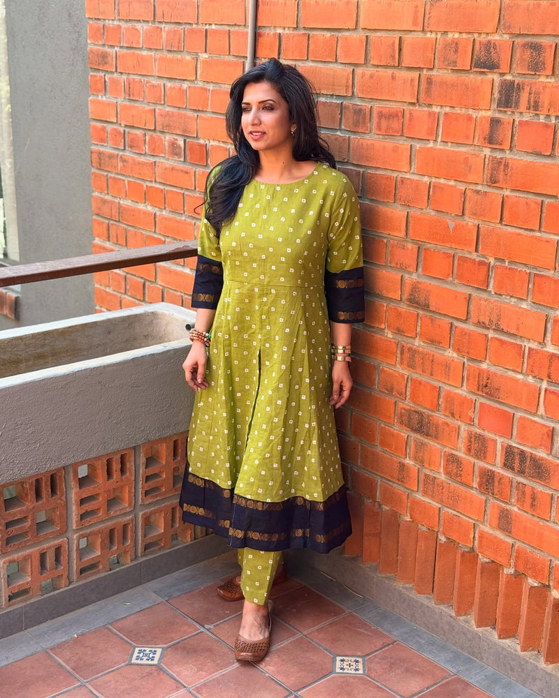 EE-X15392 Green Sungudi Cotton Set