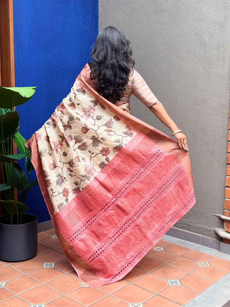EE-Y09942 Peach Floral Tussar Sari