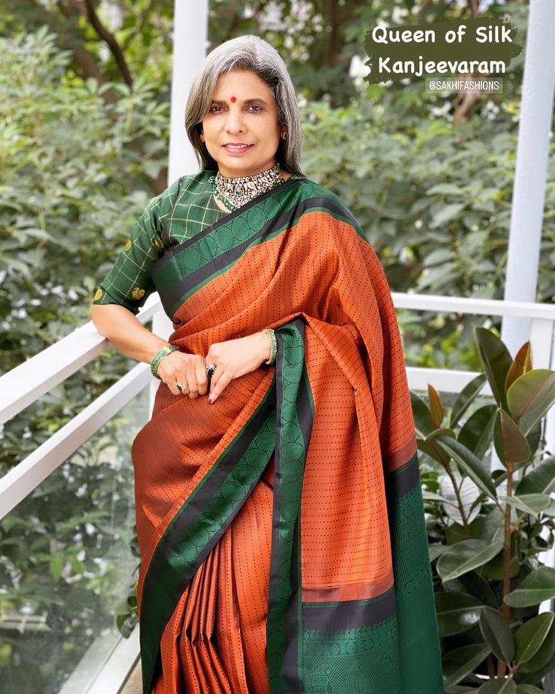 EE-W07055 Kanchi Thread Sari