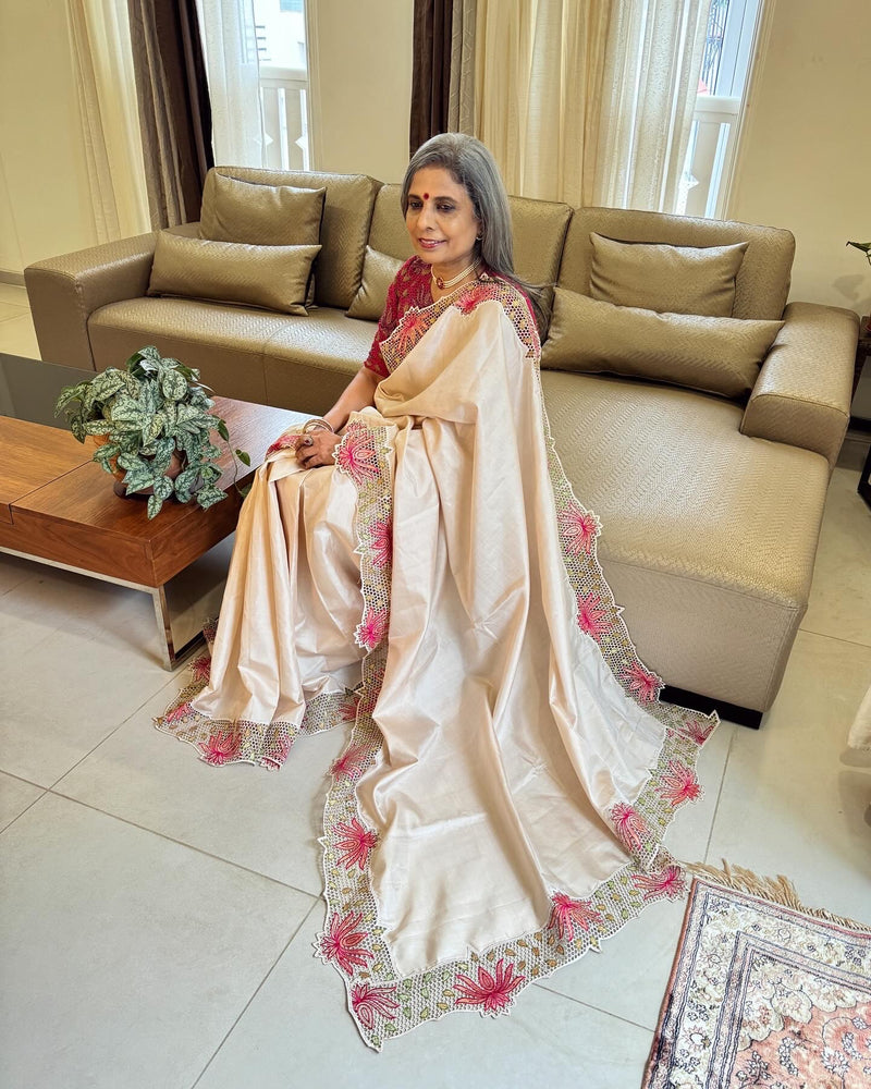 EE-W11506 Cream floral cutwork