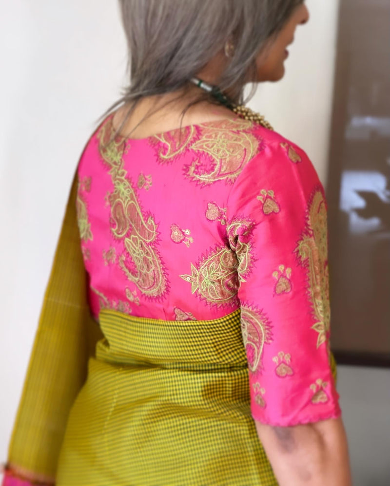 EE-W08280 Check Kanchi Pink Sari