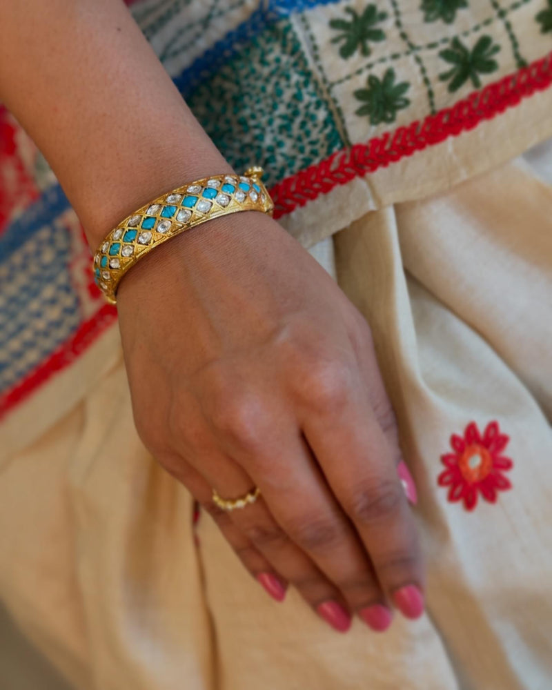 EE-X05387 Floral Tussar embroidered