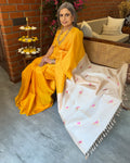 EE-Z00243 Yellow Cream Parrot Kanchi