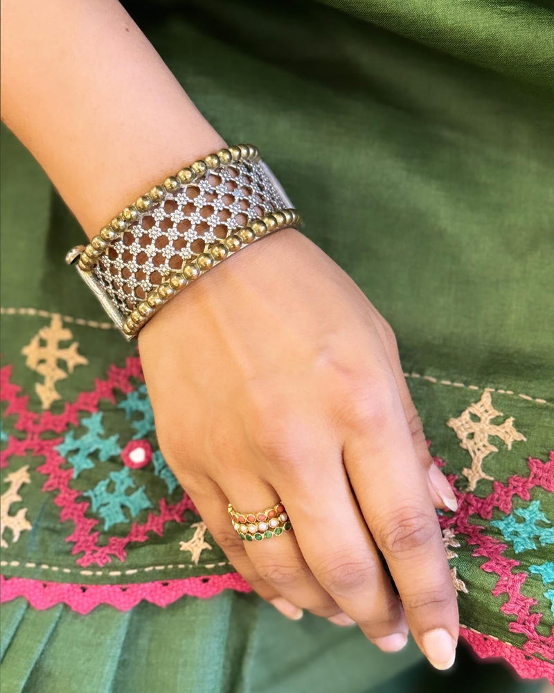 EE-W18829 Tussar silk Kutch Sari