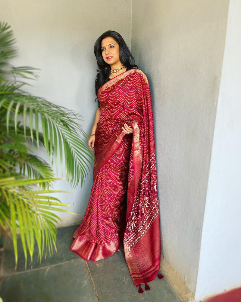 EE-V16359 Red Banarsi Saree