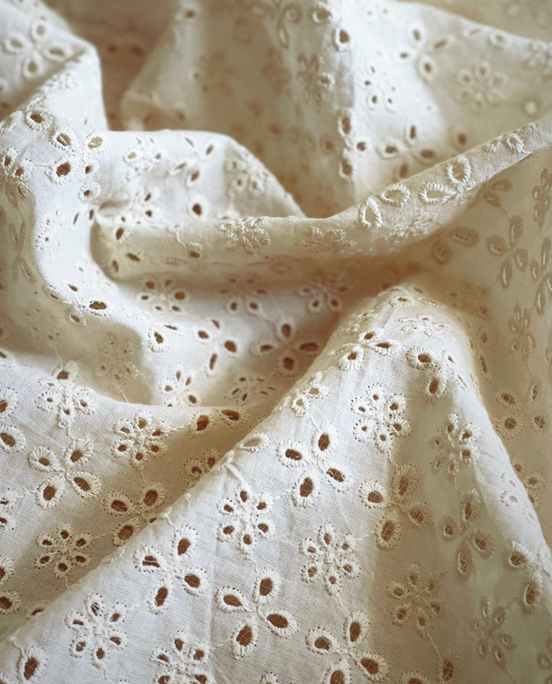 BL-V02016 Cream Hakoba Blouse