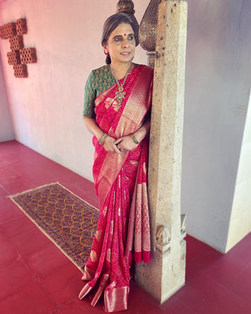 EE-V16360 Red Banarsi Saree
