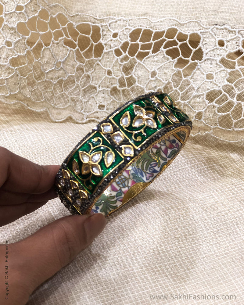 AJDS-28041 Green Kundan Bangle