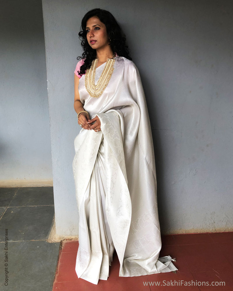 EE-S31298 Offwhite Banarsi Saree
