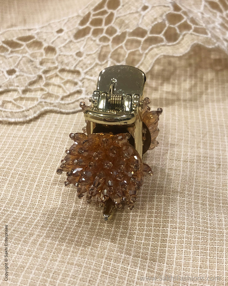 AX-0041 Beige Crystal Clip