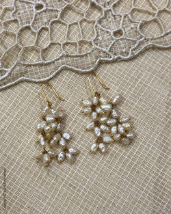 AGDS-37170 Pearl gold earring