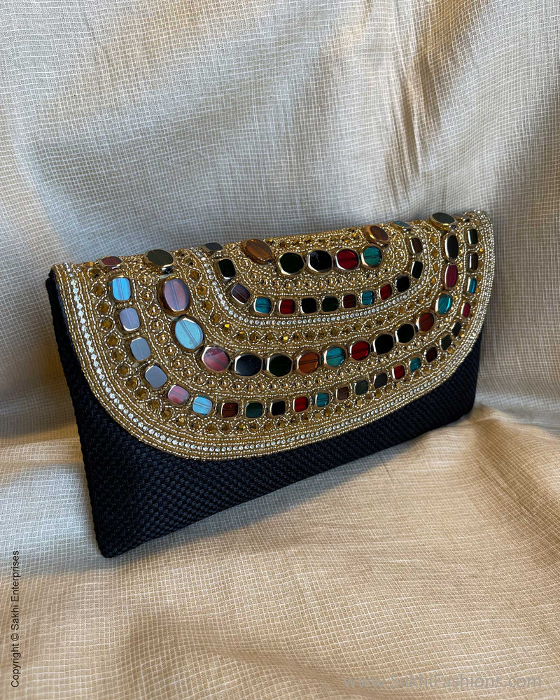 ACDS-213281 Black Dia clutch