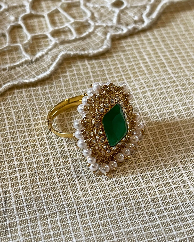 AGDS-39795 Green Finger ring