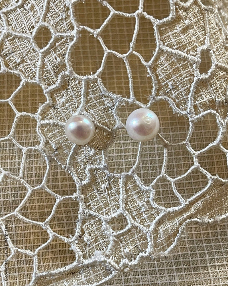 AJDS-41031 Pearl Earring