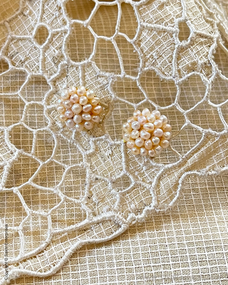 AJDS-41062 Pearl Earring