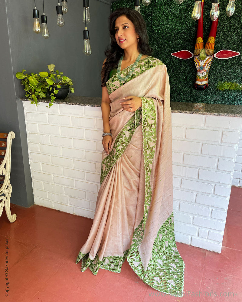 EE-S39103 Tussar Cutwork Sari