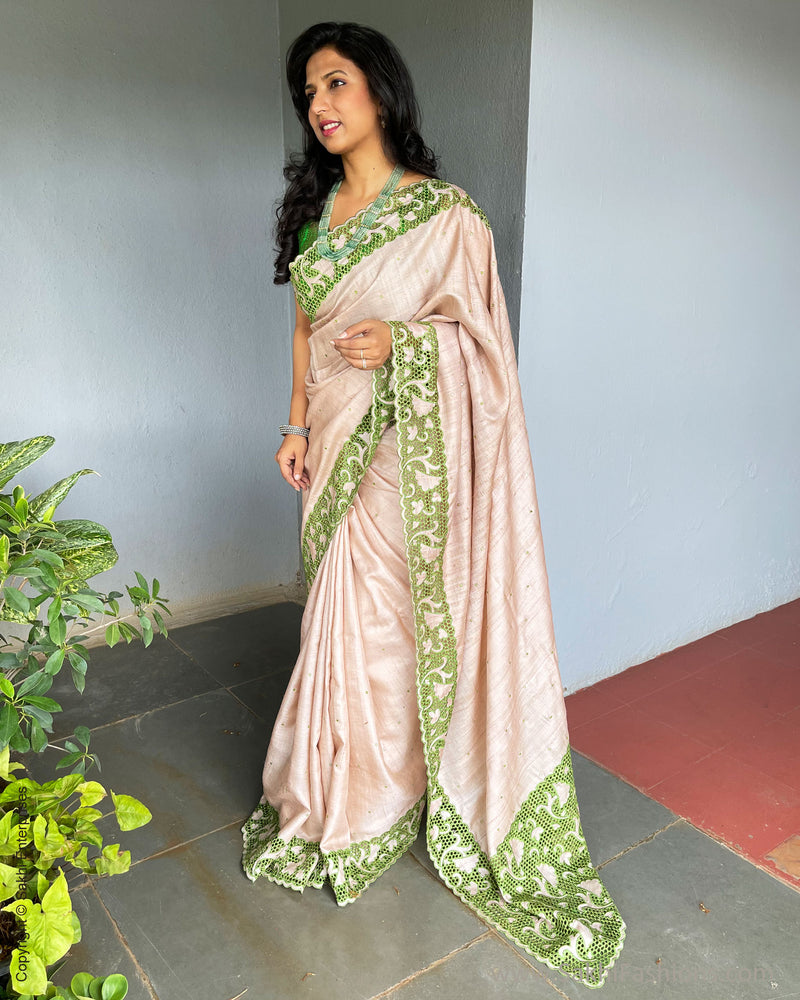 EE-S39103 Tussar Cutwork Sari