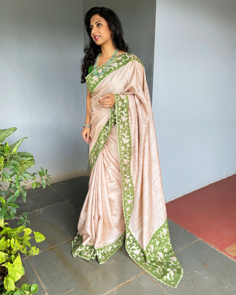EE-S39103 Tussar Cutwork Sari