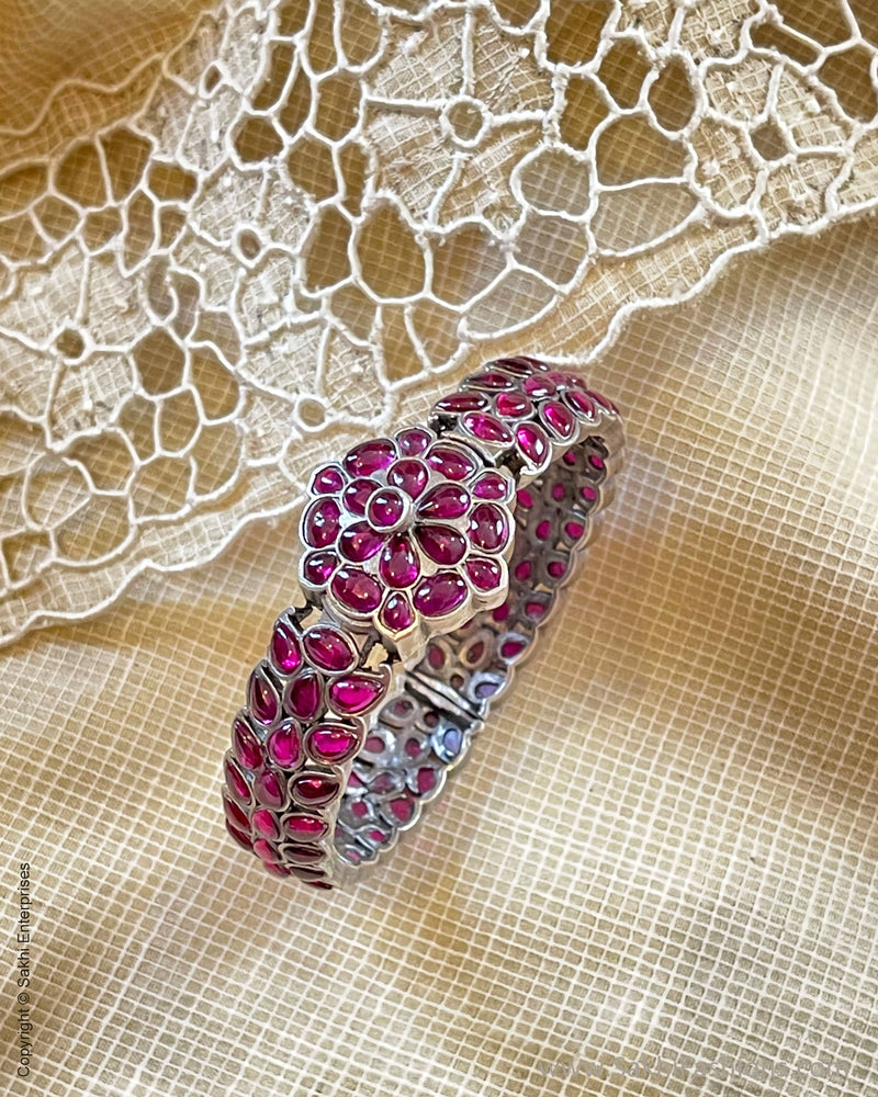 ASDS-52412 Ruby Bangle