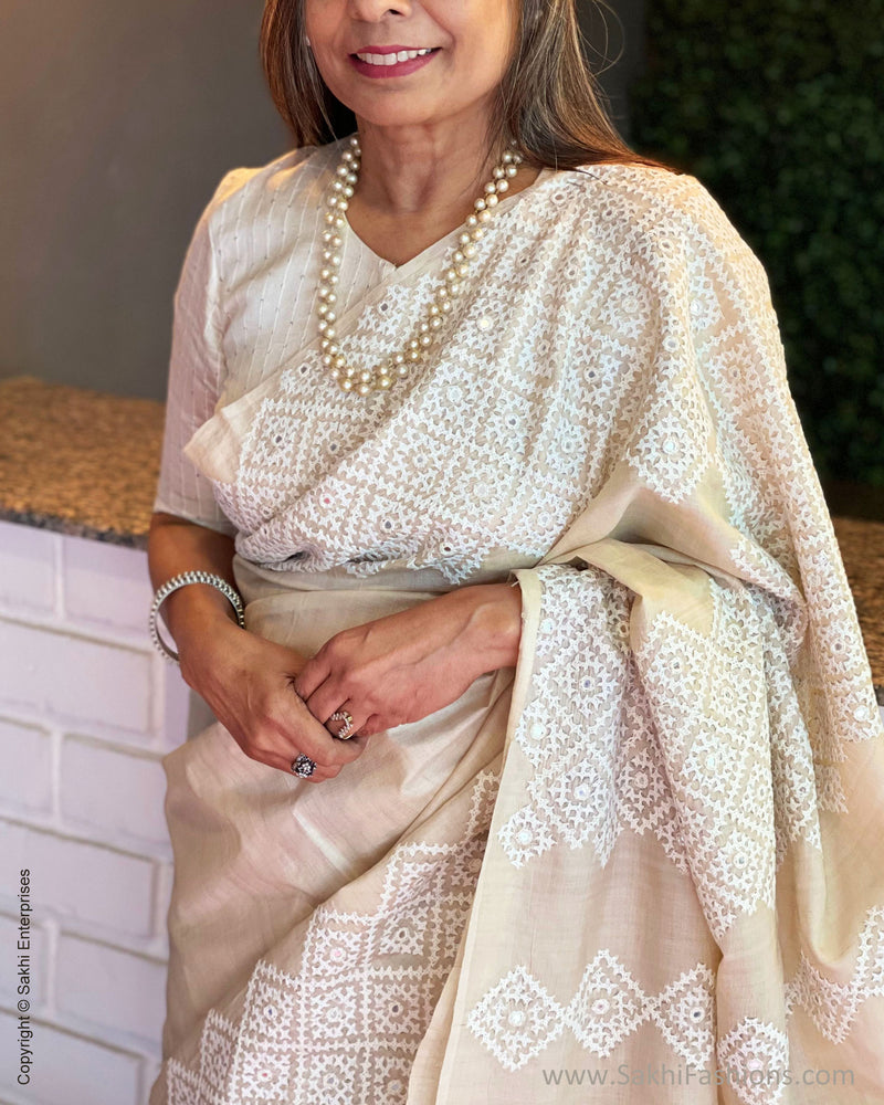 EE-S36264 Kutch Tussar Sari