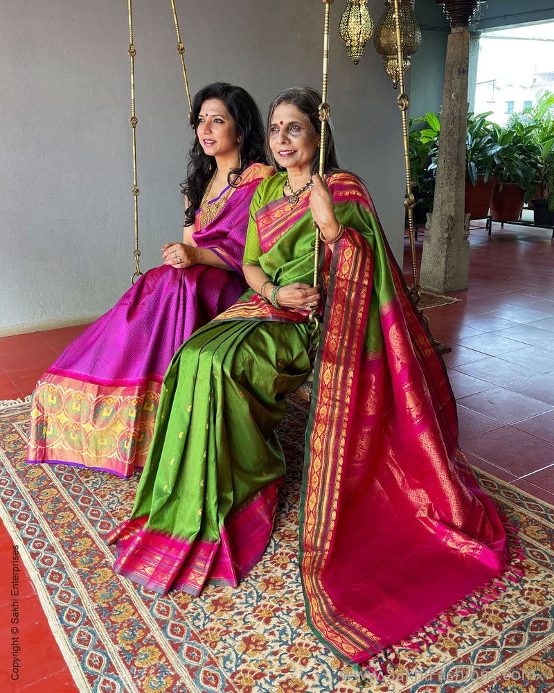 EE-S52295 Green Gadwal Sari