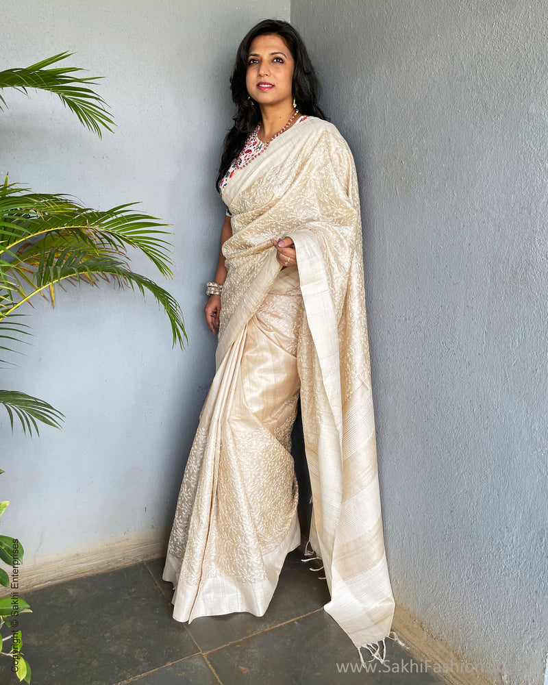 EE-V01109 Tussar Emb Sari