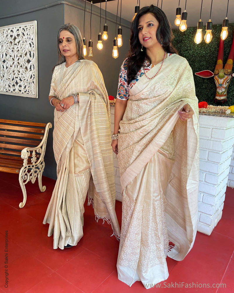 EE-V01109 Tussar Emb Sari