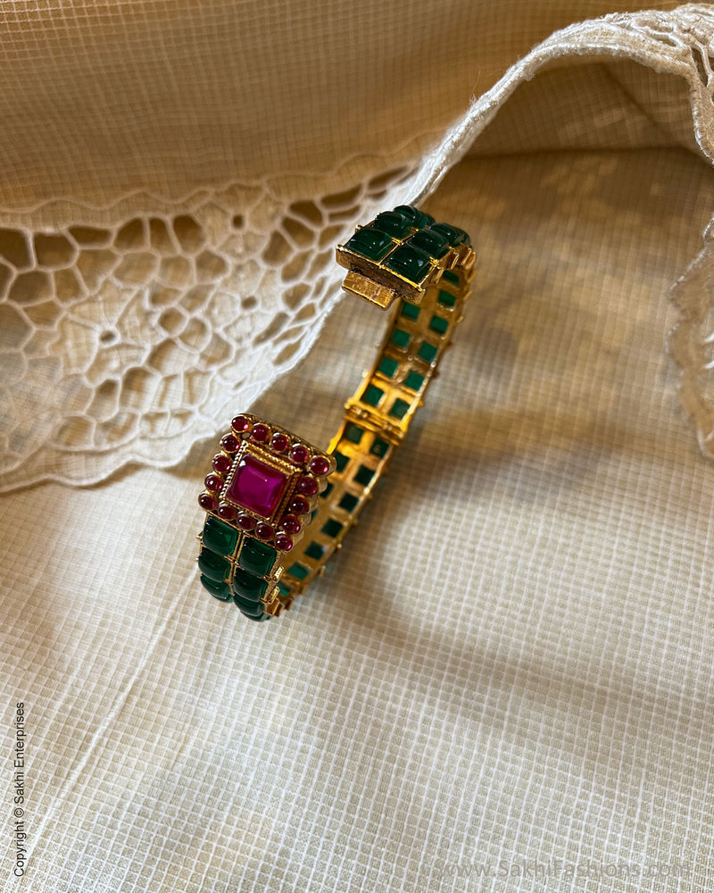 AJ-V04262A Green Bangle Kada