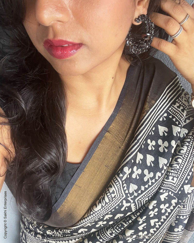 EE-V03155 Abstract Tussar Sari