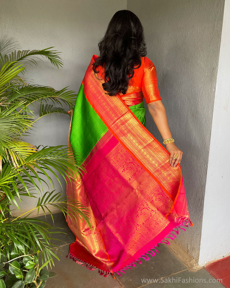 EE-V03014 Parrot Green Kanchi