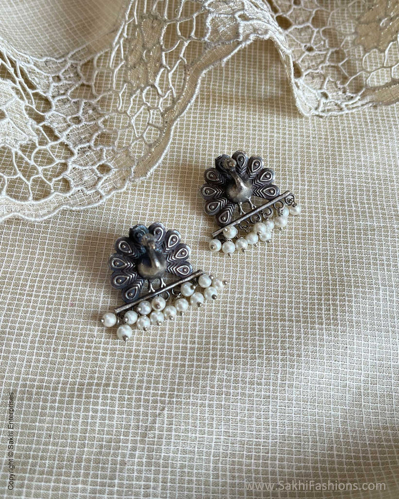 AJ-V16448 Pearl stud Earring