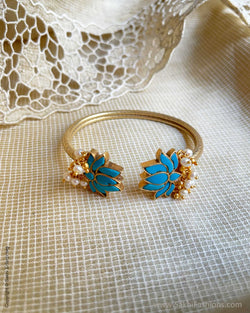 AS-V17799 Turquoise Bangle