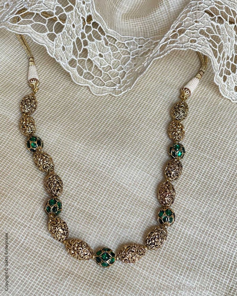AJ-V19094 Green Gold Mala